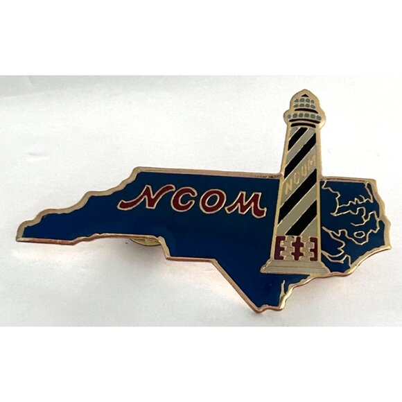 Vintage Odyssey of the Mind North Carolina Lighthouse State Logo Pin - Picture 1 of 3
